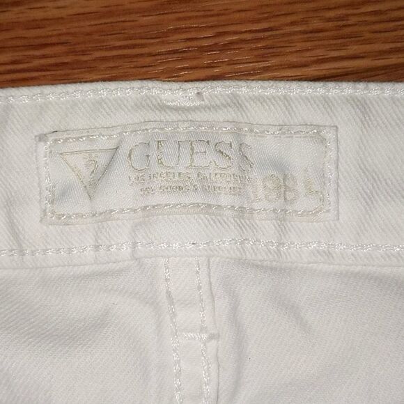 Guess white Brittany skinny shorts Sz 29 - Picture 3 of 6